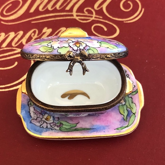 Limoges France リモージュボックス peint main ベビー Limoges France リモージュボックス peint main ベビー Limoges France